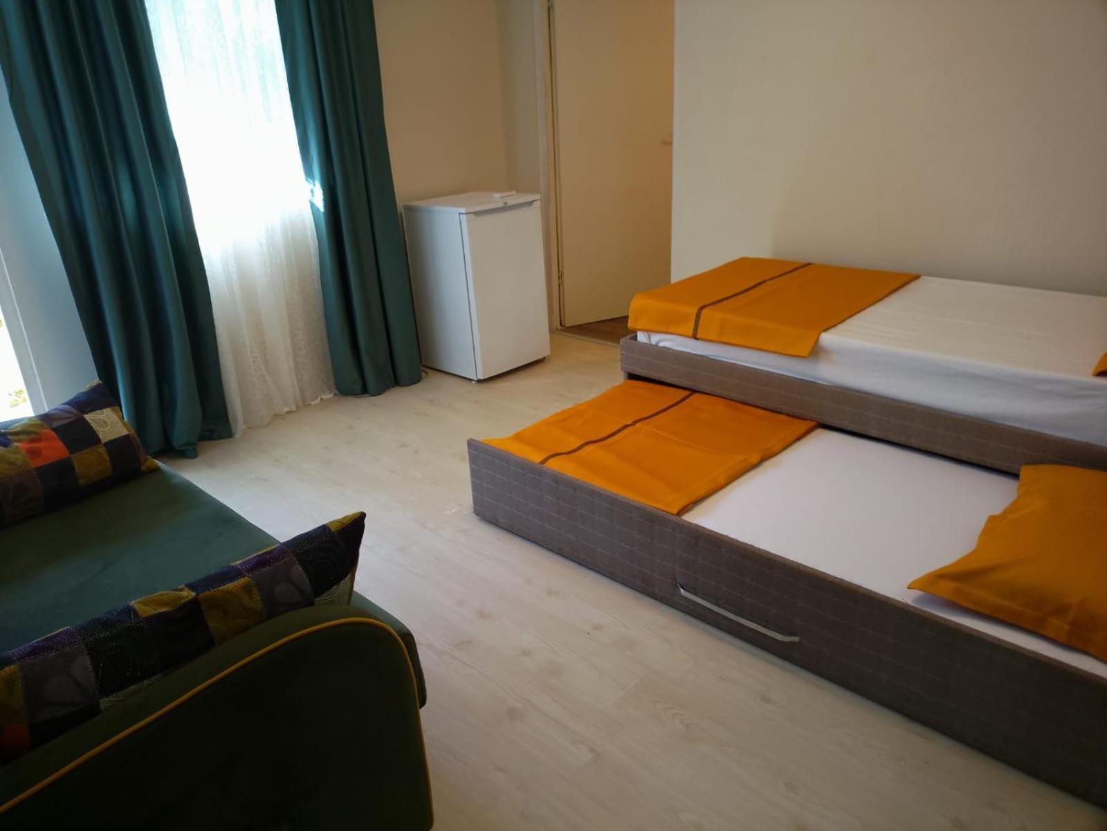 Cicek Evler Tatil Koeyue Hotel Armutlu Екстериор снимка