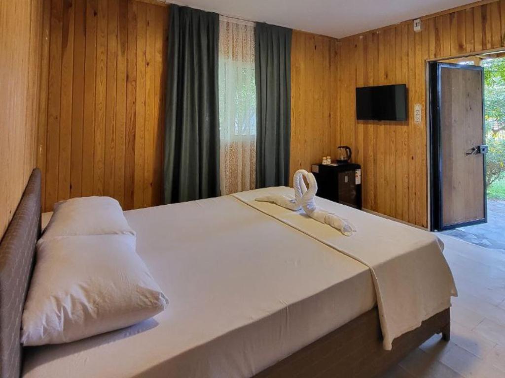 Cicek Evler Tatil Koeyue Hotel Armutlu Екстериор снимка